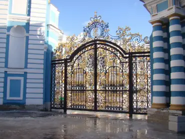 Door & Gate Painting